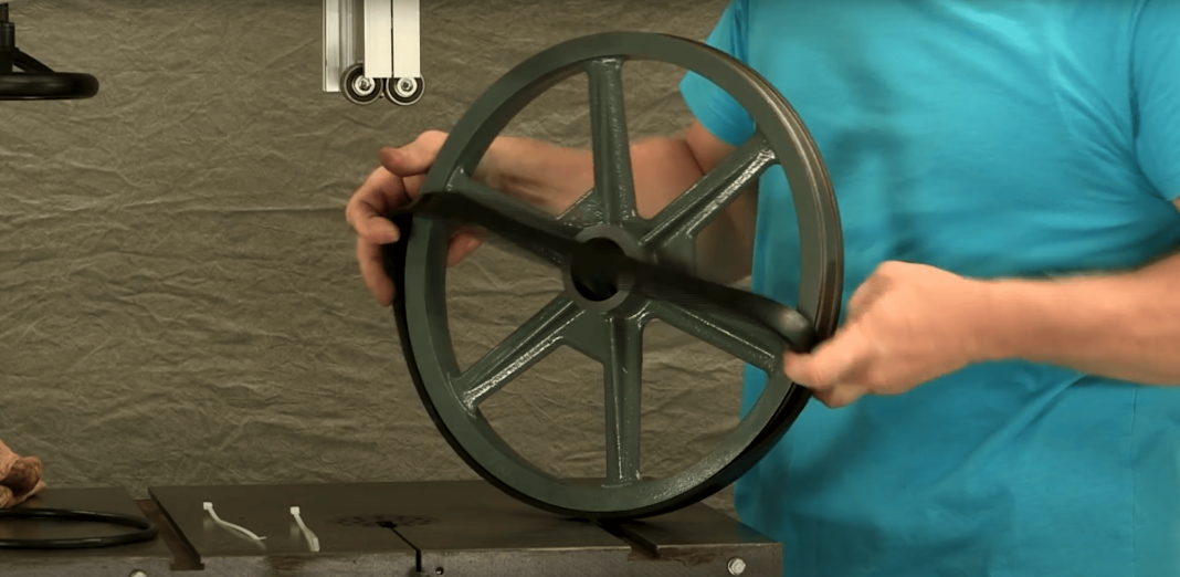 Installing Rubber Band Saw Tires SawbladeTV
